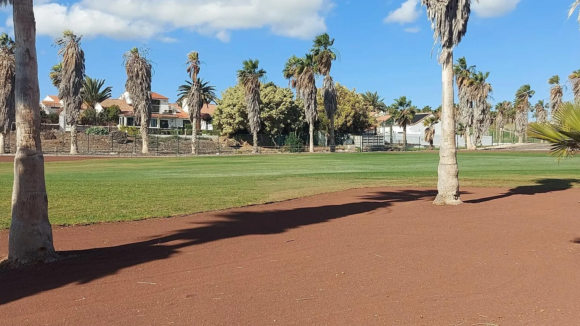 Relax And Pool En Green Park Golf Del Sur